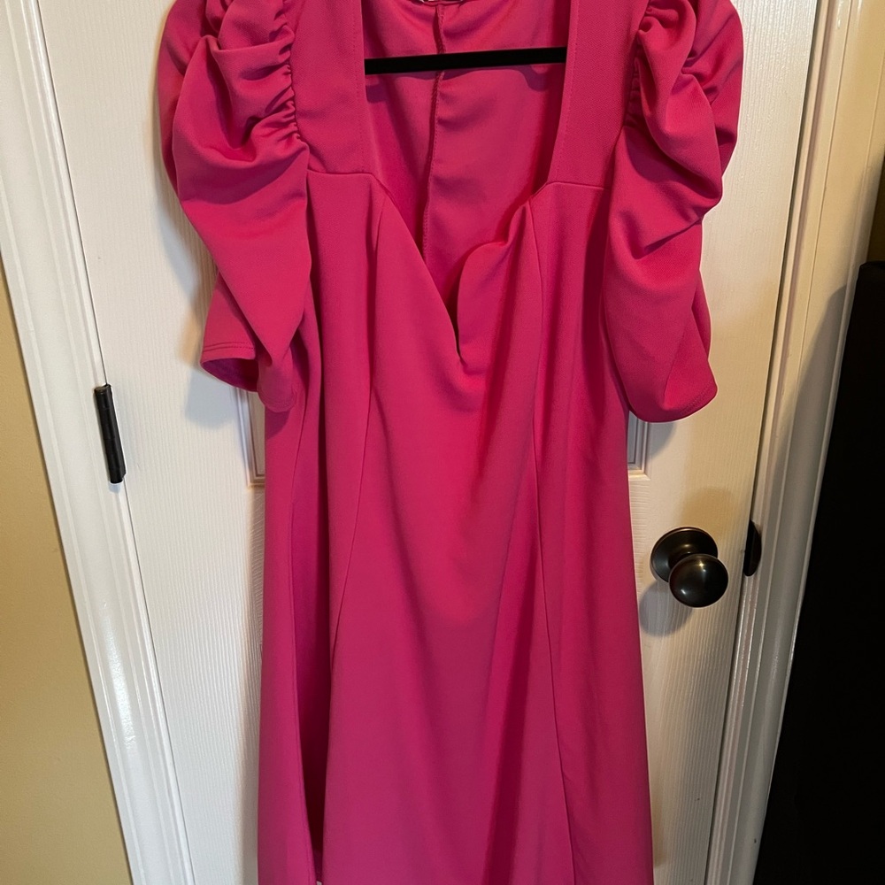 Chic Pink Puff Sleeve Dress